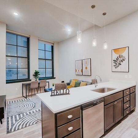 Апартаменти Frontdesk Athlon Apts Downtown Клівленд Номер фото
